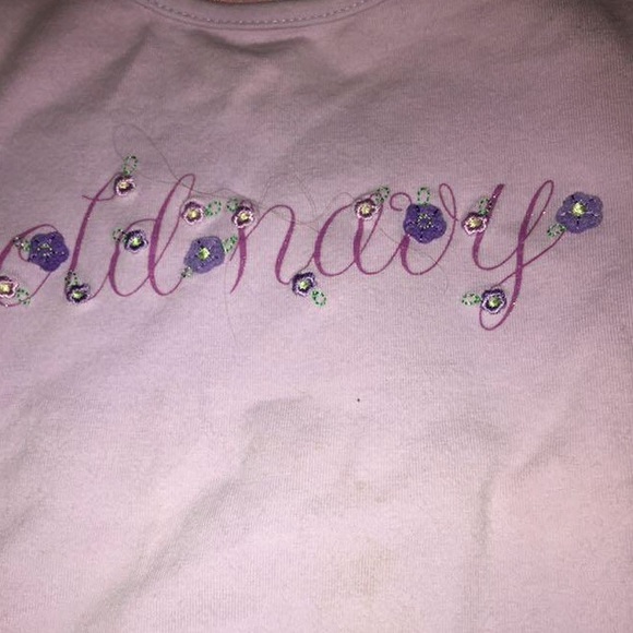 Oshkosh and old navy 2 shirts lot 2T - Picture 6 of 7